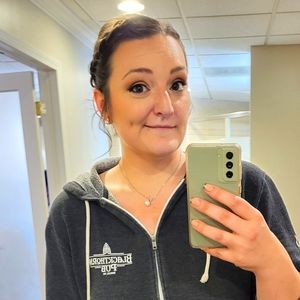 Meet your Posher, Cortney
